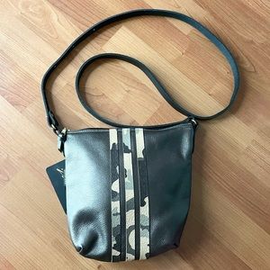 NWT Zina Kao Graham Crossbody